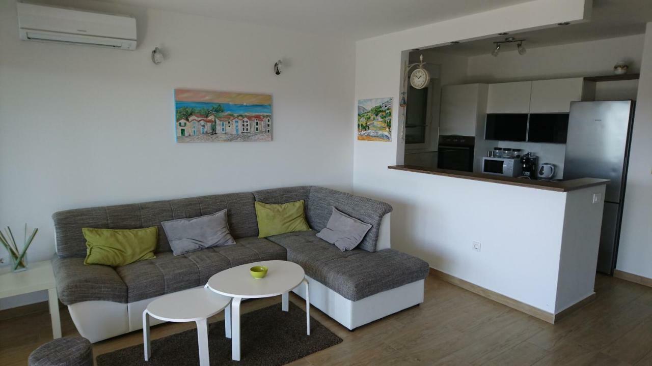 Luxury Apartments Sikiric With Fantastic View On The Sea Bibinje Exterior photo